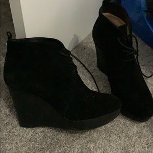 Michael kors wedge boot